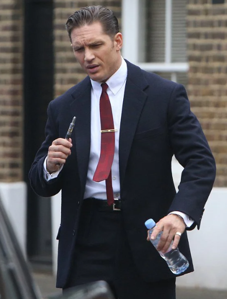 Tom Hardy Vaping